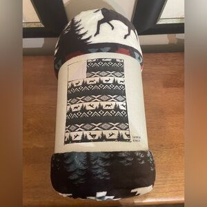 New Daybreak Reindeer Pattern Throw Blanket